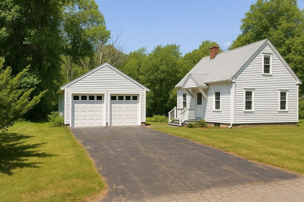127 Old Millville Rd, Uxbridge, MA 01569