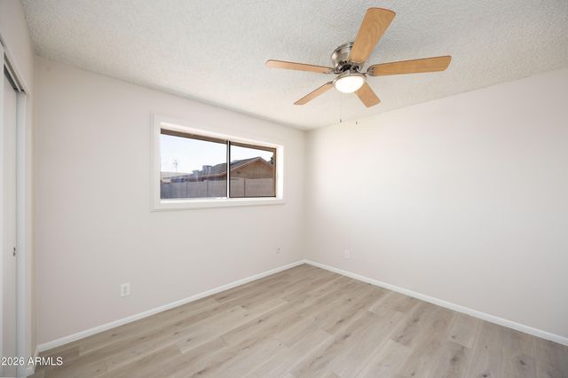 8827 W SELLS Drive, Phoenix, AZ 85037