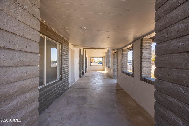 8827 W SELLS Drive, Phoenix, AZ 85037