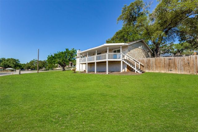 3004 Boone DR, Lago Vista, TX 78645
