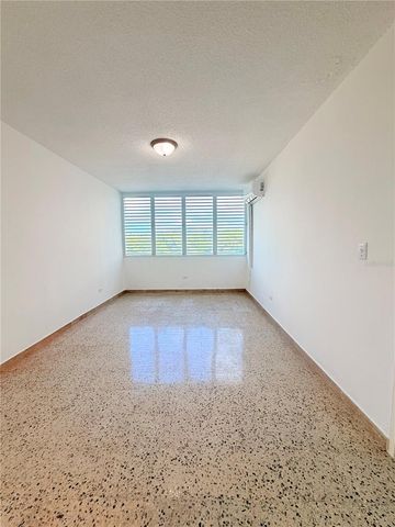 Cond. Laguna Gardens 2 AVE LAGUNA 3D, Carolina, PR 00979
