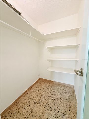 Cond. Laguna Gardens 2 AVE LAGUNA 3D, Carolina, PR 00979