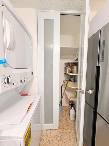 Cond. Laguna Gardens 2 AVE LAGUNA 3D, Carolina, PR 00979