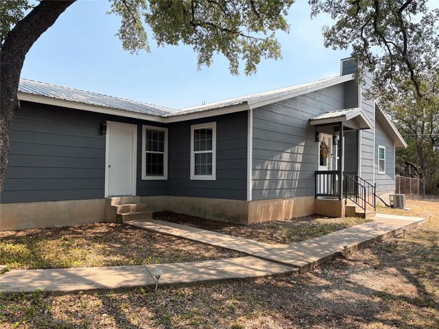5303 B Thunderbird ST, Lago Vista, TX 78645