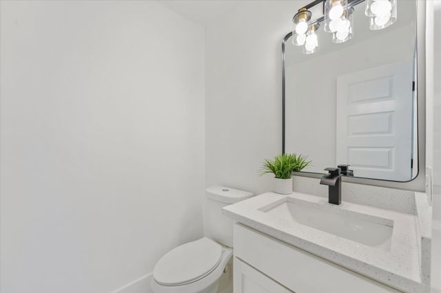 4728 Meadow Trail Drive, Dallas, TX 75236