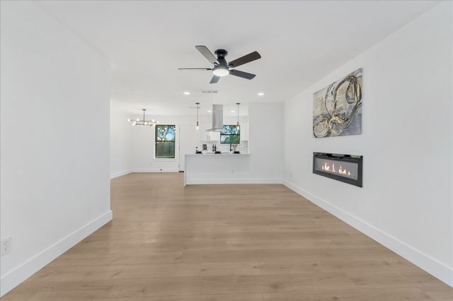 4728 Meadow Trail Drive, Dallas, TX 75236