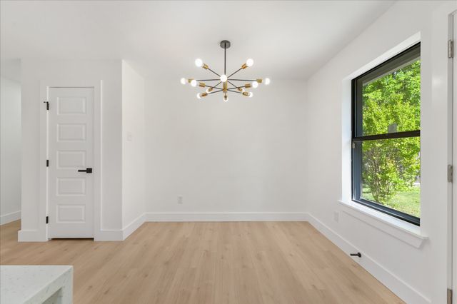 4728 Meadow Trail Drive, Dallas, TX 75236