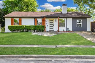 4728 Meadow Trail Drive, Dallas, TX 75236