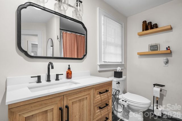 208 S 1st Avenue, Maiden, NC 28650