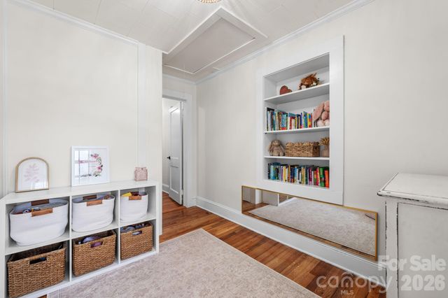 208 S 1st Avenue, Maiden, NC 28650