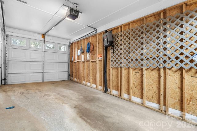 208 S 1st Avenue, Maiden, NC 28650