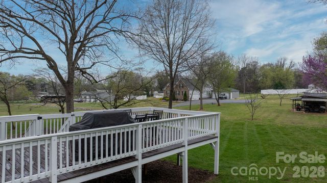 208 S 1st Avenue, Maiden, NC 28650