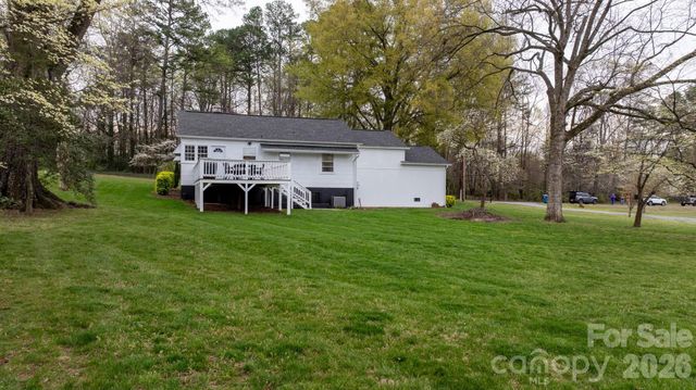 208 S 1st Avenue, Maiden, NC 28650