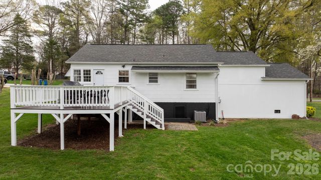 208 S 1st Avenue, Maiden, NC 28650