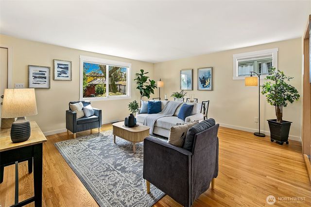 630 NW 76th Street, Seattle, WA 98117