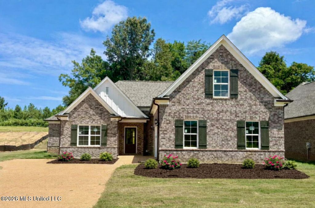 13830 Wesley Banks Boulevard, Olive Branch, MS 38654