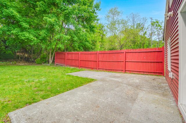 194 Smith Street, Poughkeepsie, NY 12601