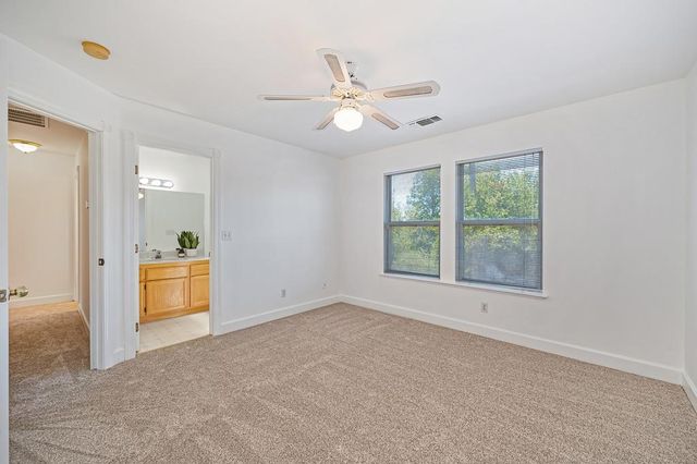 126 Hidden Glen Dr, Auburn, CA 95603
