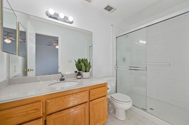 126 Hidden Glen Dr, Auburn, CA 95603