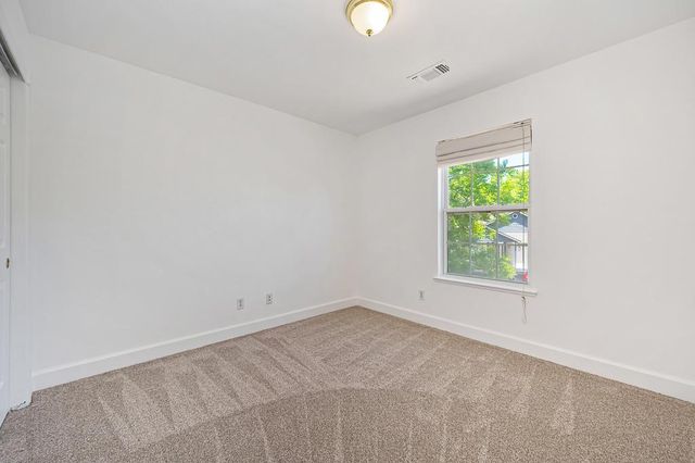 126 Hidden Glen Dr, Auburn, CA 95603
