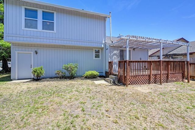 126 Hidden Glen Dr, Auburn, CA 95603
