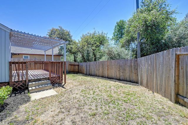 126 Hidden Glen Dr, Auburn, CA 95603