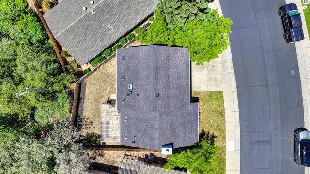 126 Hidden Glen Dr, Auburn, CA 95603