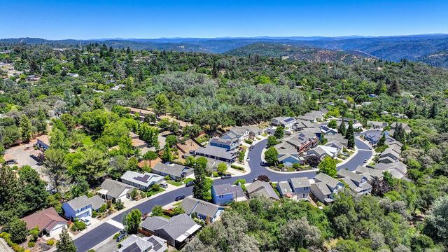 126 Hidden Glen Dr, Auburn, CA 95603
