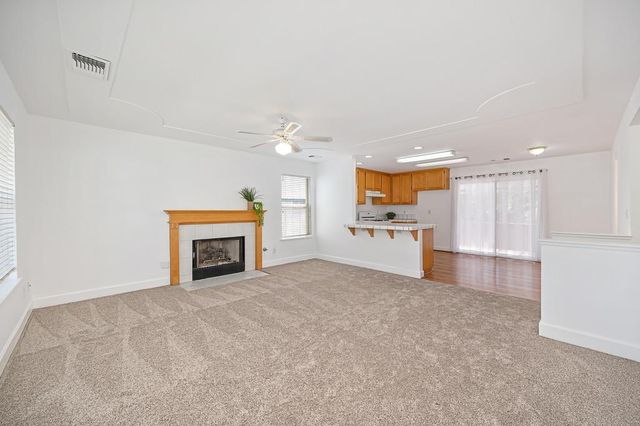 126 Hidden Glen Dr, Auburn, CA 95603