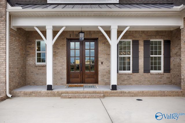 1 Devereux Place, Gurley, AL 35748