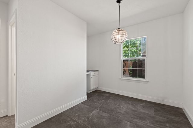 9418 Blue Jay Way, Irving, TX 75063