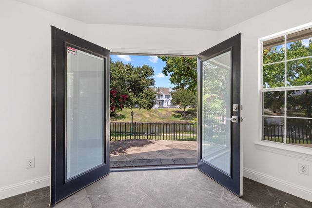 9418 Blue Jay Way, Irving, TX 75063