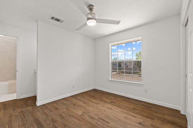 9418 Blue Jay Way, Irving, TX 75063