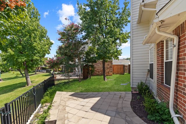 9418 Blue Jay Way, Irving, TX 75063
