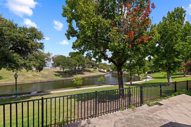 9418 Blue Jay Way, Irving, TX 75063