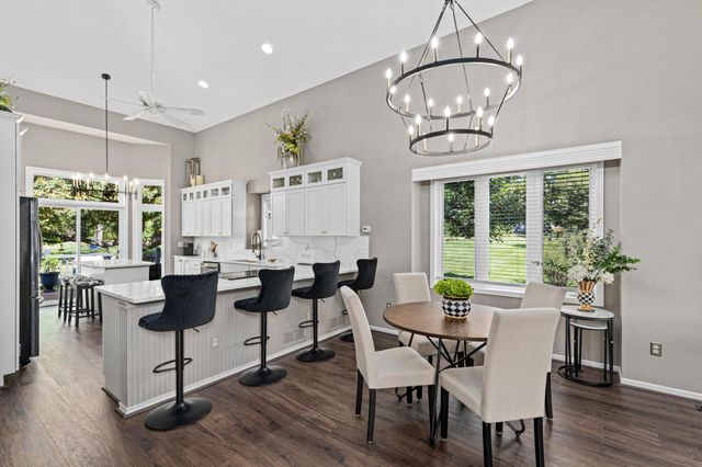 3110 Canyon Circle, Chaska, MN 55318