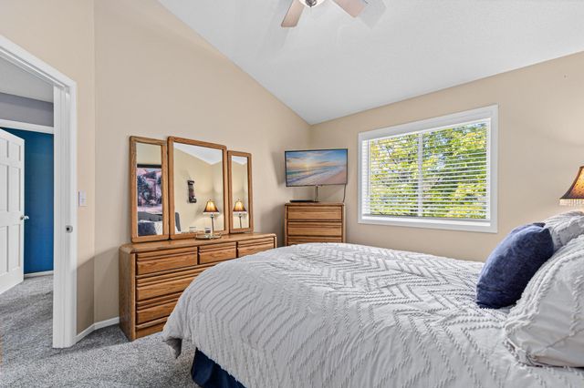 3110 Canyon Circle, Chaska, MN 55318