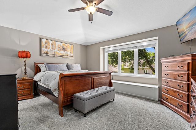 3110 Canyon Circle, Chaska, MN 55318