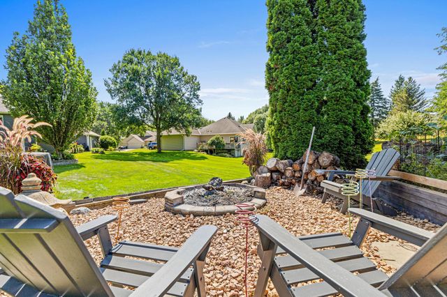 3110 Canyon Circle, Chaska, MN 55318