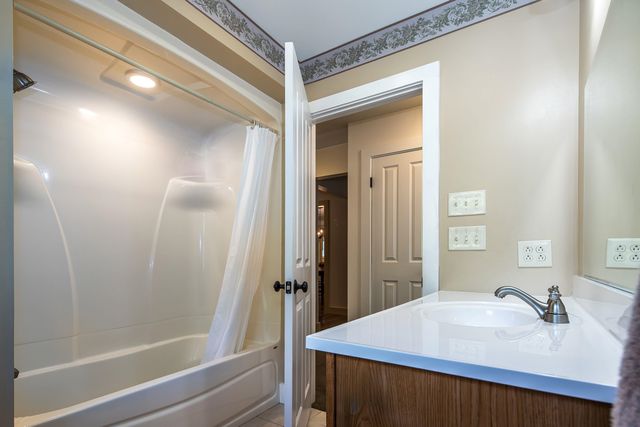 20 Pasquale Lane, Chittenden, VT 05737