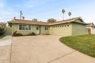 6916 Farmington Way, Sacramento, CA 95828