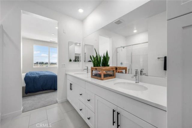 6114 Valentina Way 301, Eastvale, CA 92880