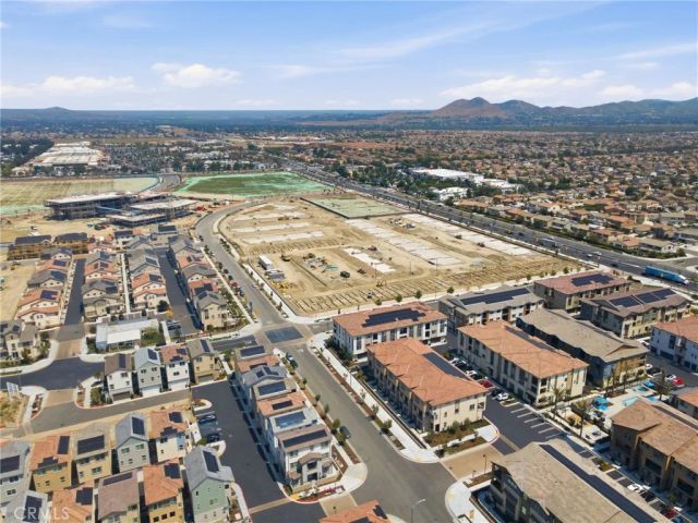 6114 Valentina Way 301, Eastvale, CA 92880