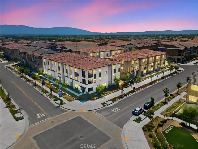 6114 Valentina Way 301, Eastvale, CA 92880