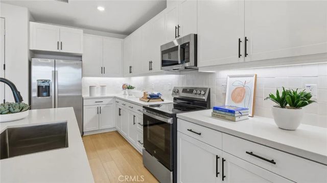6114 Valentina Way 301, Eastvale, CA 92880