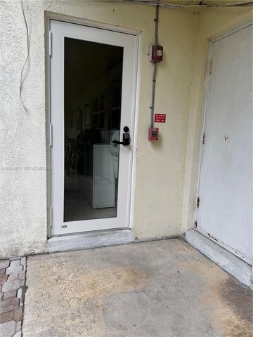 1502 Arthur St 15, Hollywood, FL 33020