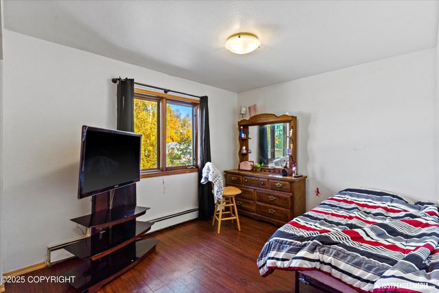 330 N Bliss Street, Anchorage, AK 99508