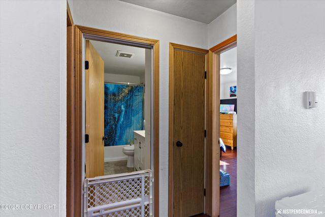 330 N Bliss Street, Anchorage, AK 99508