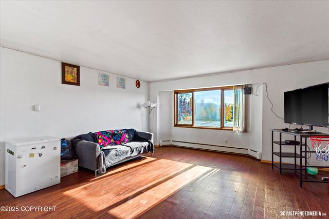 330 N Bliss Street, Anchorage, AK 99508