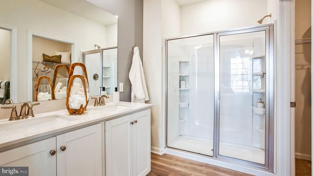 146 DELHAAS CIR, Bristol, PA 19007